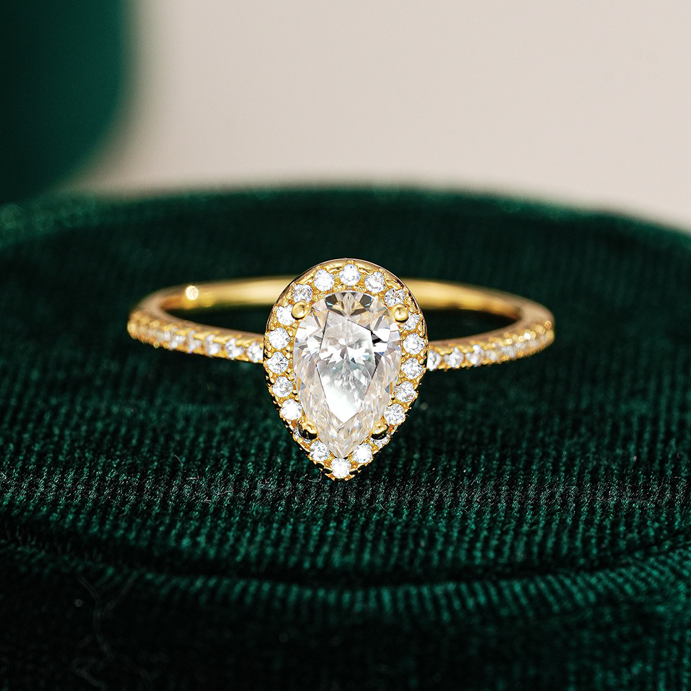 KyanGem Real 18K Gold Moissani - Moissanite Engagement Ring 1 Carat recension och pris