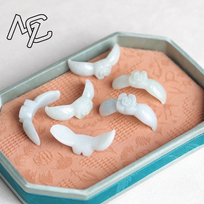 2PC Natural White Jadeite Jade - Bracelets recension och pris
