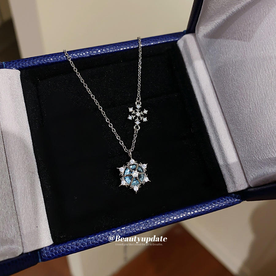 Sparkling Ice Crystal Snowflak - Layered Pendant Necklace Aesthetic recension och pris