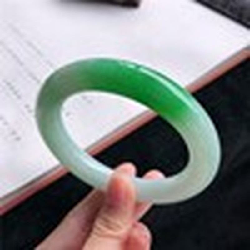 Natural Burmese Jadeite Bracel - Bracelets recension och pris