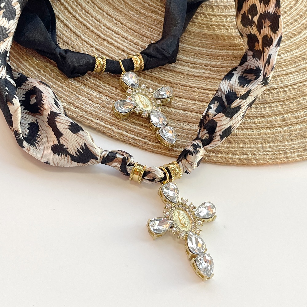 Golden Sun Charms Scarf Neckla - Pearl Choker Necklace Vintage recension och pris