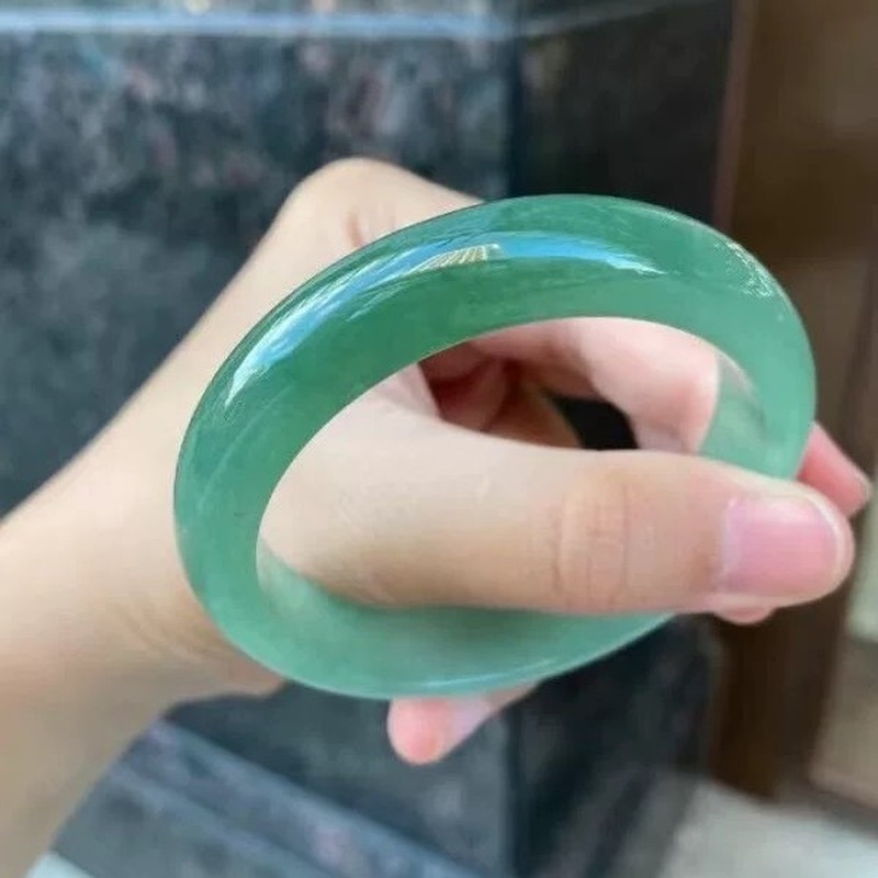Elegant oil- jadeite  ice-waxy - Bracelets recension och pris